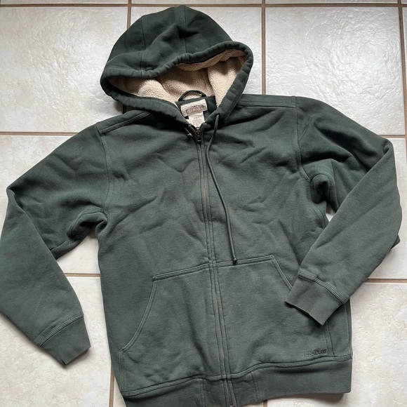 Sherpa-lined LL Bean hunter Green hoodie - Picture 2 of 7
